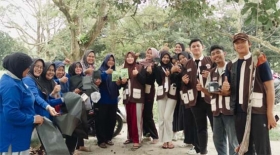 Beri Dukungan Nyata Lewat Pembagian Bibit Cabai dan Media Tanam